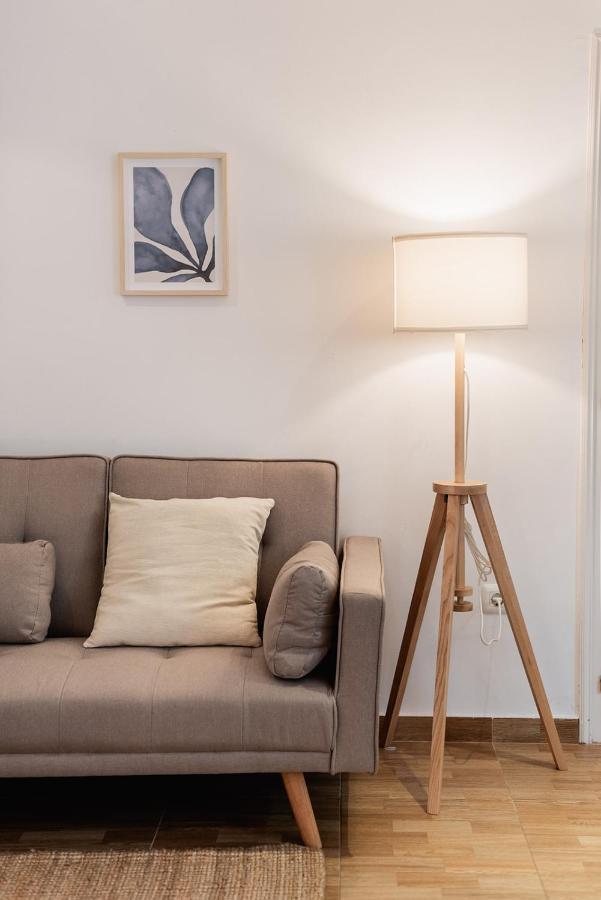 Apartamentos Fv Flats Valencia - Mestalla 7 ภายนอก รูปภาพ