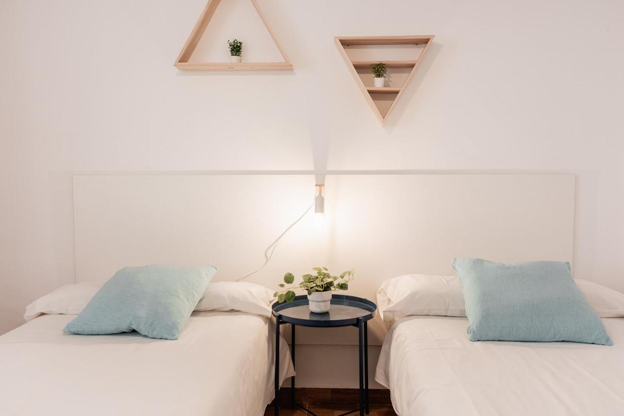 Apartamentos Fv Flats Valencia - Mestalla 7 ภายนอก รูปภาพ