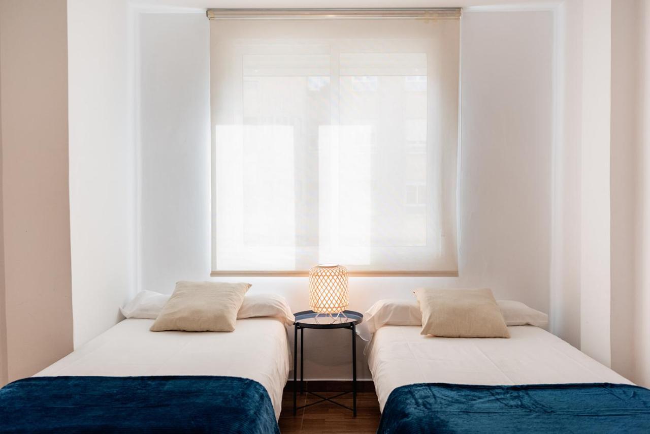 Apartamentos Fv Flats Valencia - Mestalla 7 ภายนอก รูปภาพ