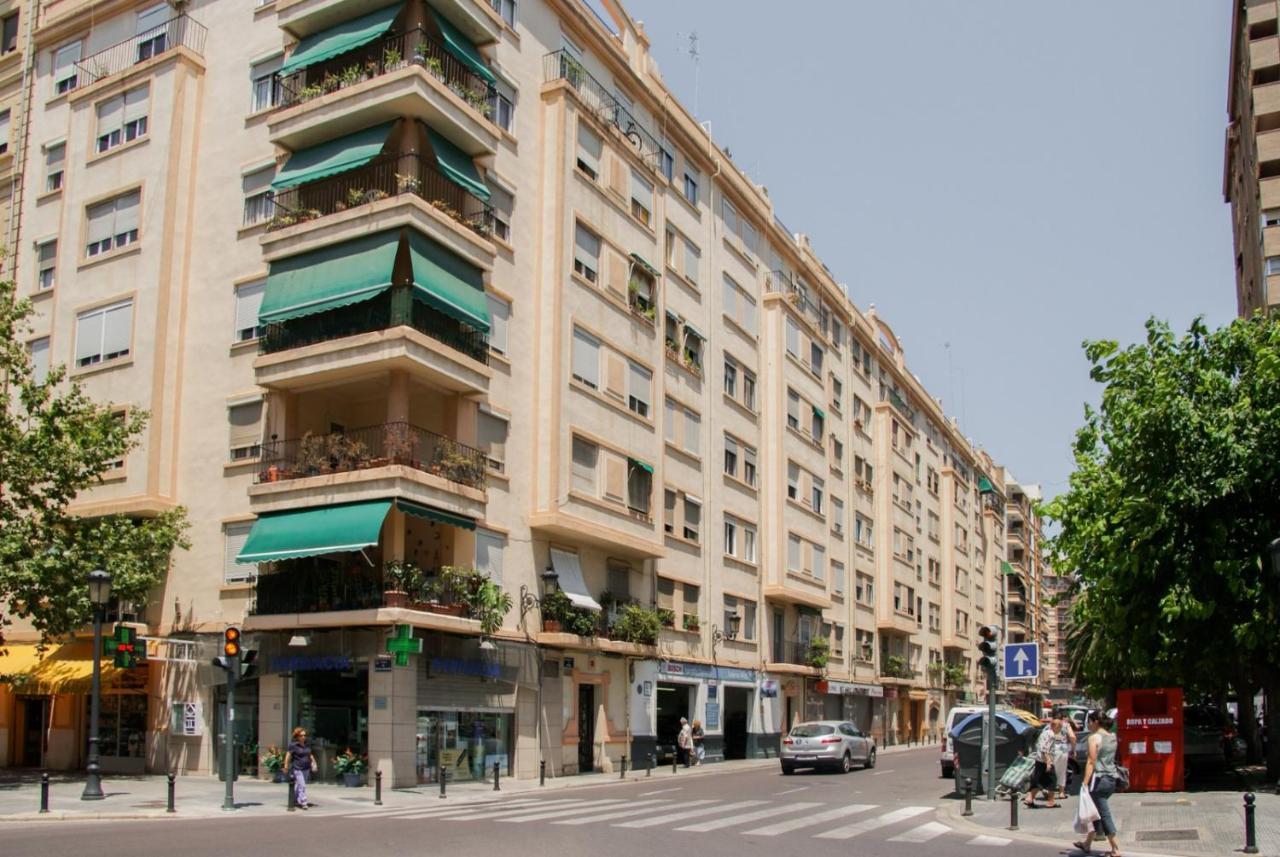 Apartamentos Fv Flats Valencia - Mestalla 7 ภายนอก รูปภาพ