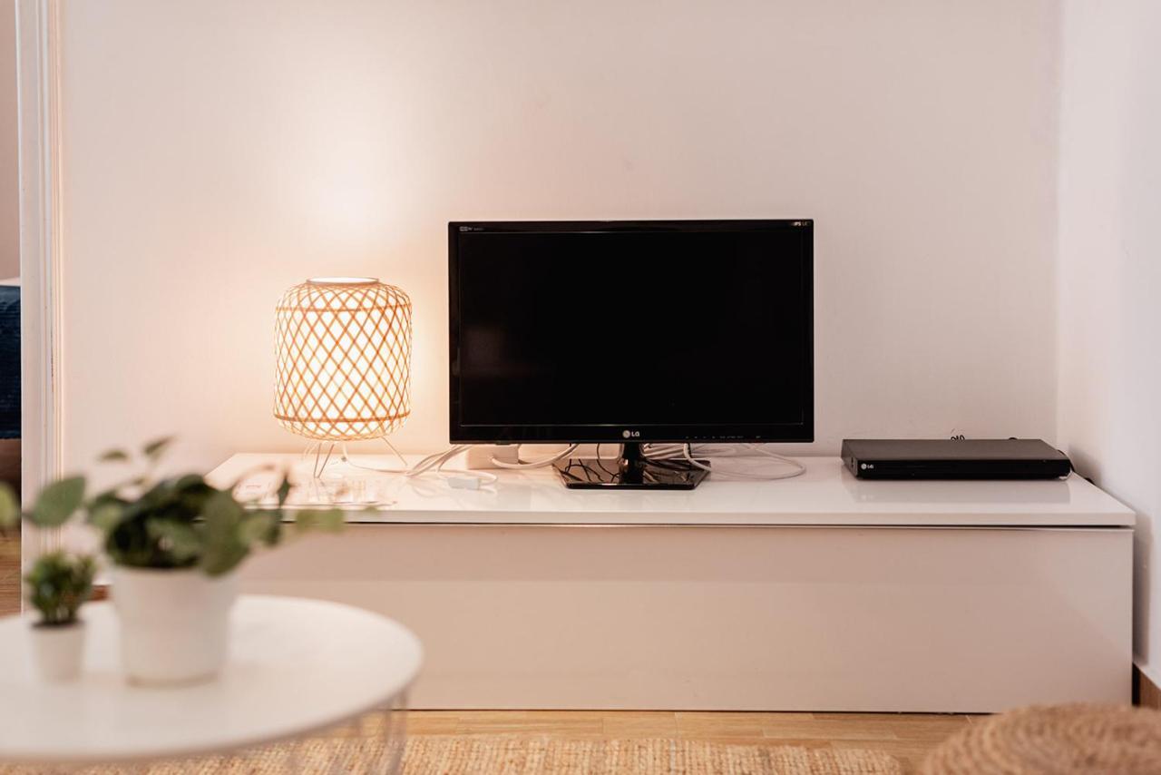 Apartamentos Fv Flats Valencia - Mestalla 7 ภายนอก รูปภาพ