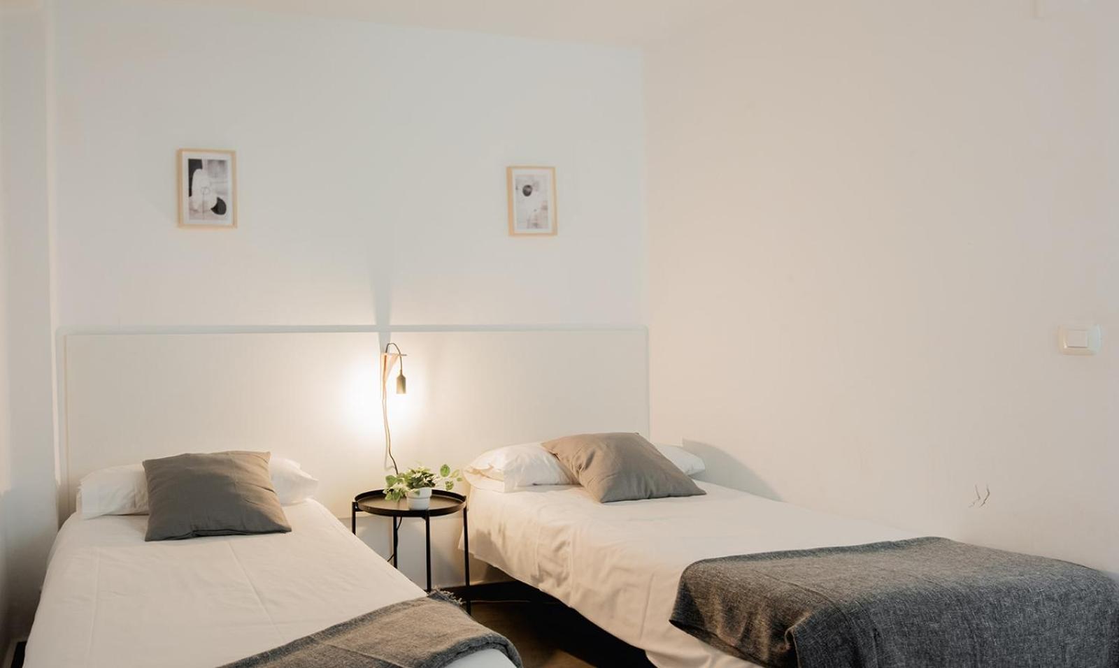 Apartamentos Fv Flats Valencia - Mestalla 7 ภายนอก รูปภาพ